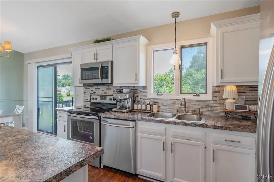 105 Sharon Road, Geddes, New York 13209, Geddes, New York 13209, 3 Bedrooms Bedrooms, 7 Rooms Rooms,1 BathroomBathrooms,Residential,Closed,105 Sharon Road, Geddes, New York 13209,S1617633