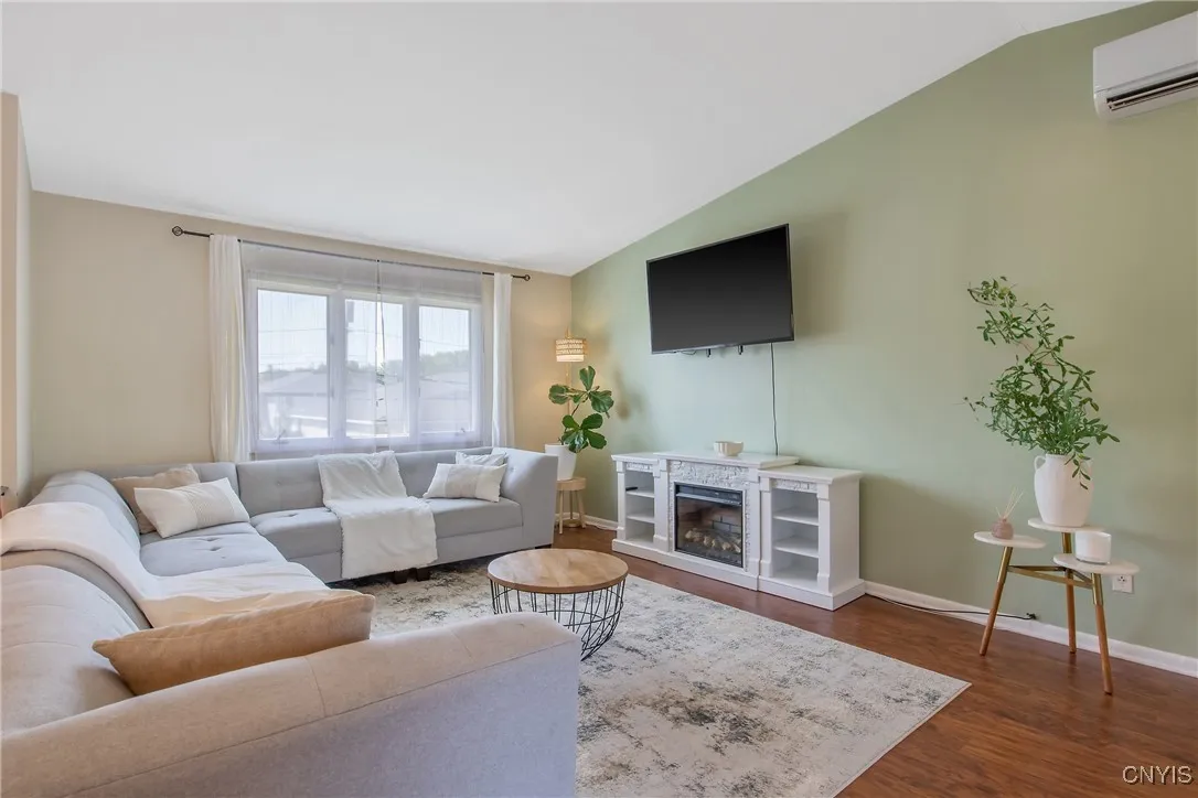 105 Sharon Road, Geddes, New York 13209, Geddes, New York 13209, 3 Bedrooms Bedrooms, 7 Rooms Rooms,1 BathroomBathrooms,Residential,Closed,105 Sharon Road, Geddes, New York 13209,S1617633
