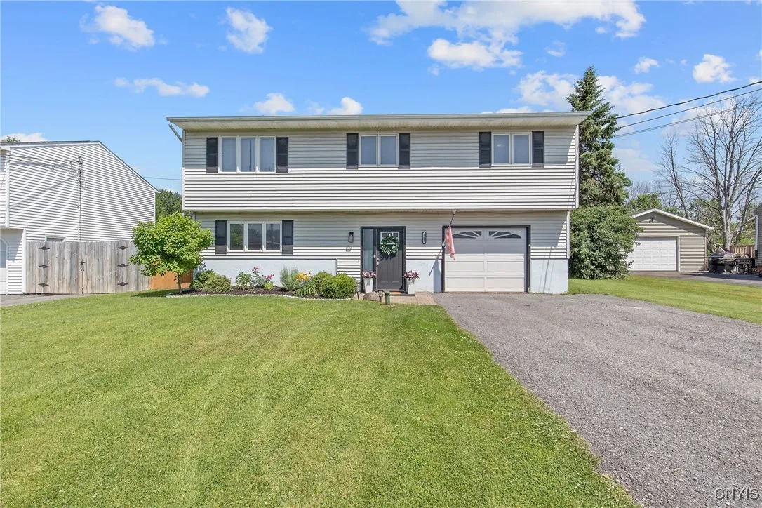 105 Sharon Road, Geddes, New York 13209, Geddes, New York 13209, 3 Bedrooms Bedrooms, 7 Rooms Rooms,1 BathroomBathrooms,Residential,Closed,105 Sharon Road, Geddes, New York 13209,S1617633