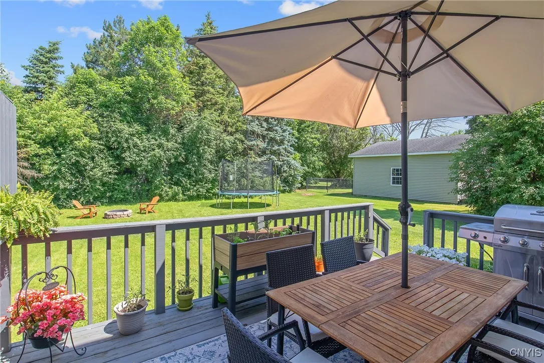 105 Sharon Road, Geddes, New York 13209, Geddes, New York 13209, 3 Bedrooms Bedrooms, 7 Rooms Rooms,1 BathroomBathrooms,Residential,Closed,105 Sharon Road, Geddes, New York 13209,S1617633