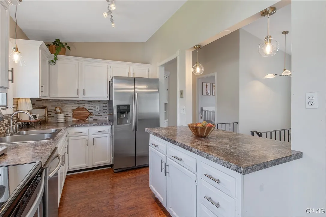 105 Sharon Road, Geddes, New York 13209, Geddes, New York 13209, 3 Bedrooms Bedrooms, 7 Rooms Rooms,1 BathroomBathrooms,Residential,Closed,105 Sharon Road, Geddes, New York 13209,S1617633