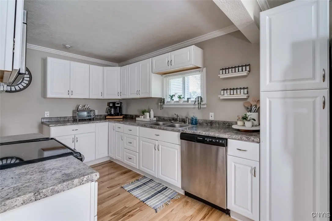 92 Riverside Drive, Wilna, New York 13619, Wilna, New York 13628, 3 Bedrooms Bedrooms, 7 Rooms Rooms,1 BathroomBathrooms,Residential,For Sale,92 Riverside Drive, Wilna, New York 13619,S1617919