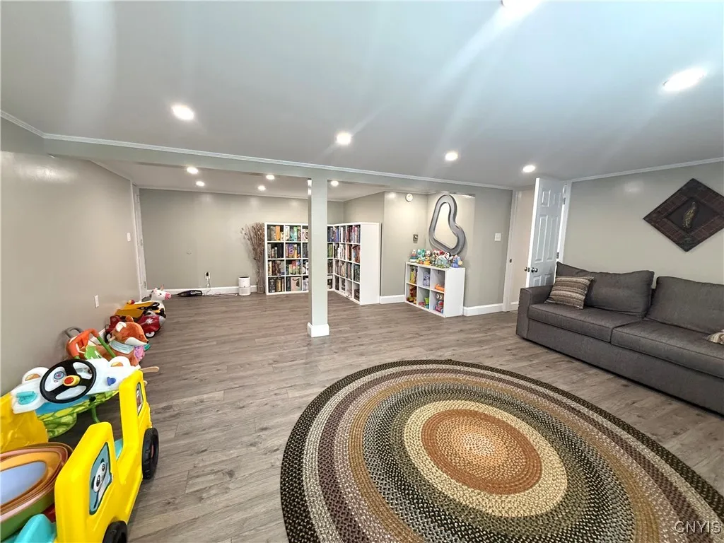 9 Homestead Road West, Kirkland, New York 13323, Kirkland, New York 13323, 4 Bedrooms Bedrooms, 9 Rooms Rooms,3 BathroomsBathrooms,Residential,Closed,9 Homestead Road West, Kirkland, New York 13323,0,S1617798