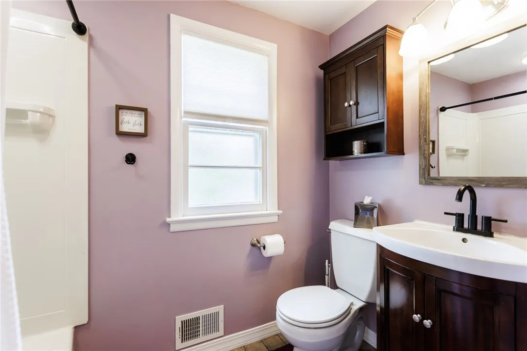 196 Saint Johns Drive, Greece, New York 14626, Greece, New York 14626, 3 Bedrooms Bedrooms, 6 Rooms Rooms,1 BathroomBathrooms,Residential,For Sale,196 Saint Johns Drive, Greece, New York 14626,R1616977