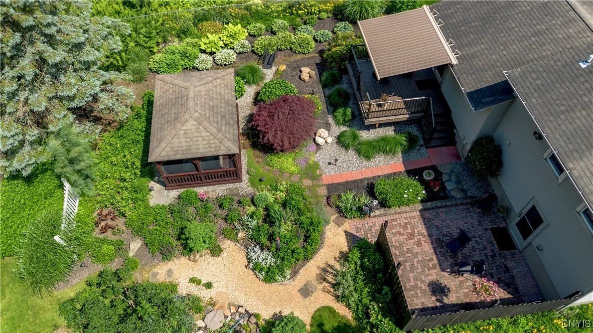 8424 Sextant Drive, Clay, New York 13027, Clay, New York 13027, 3 Bedrooms Bedrooms, 7 Rooms Rooms,1 BathroomBathrooms,Residential,For Sale,8424 Sextant Drive, Clay, New York 13027,S1613903