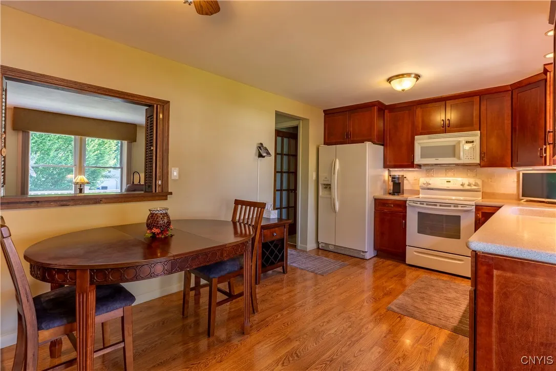 8424 Sextant Drive, Clay, New York 13027, Clay, New York 13027, 3 Bedrooms Bedrooms, 7 Rooms Rooms,1 BathroomBathrooms,Residential,For Sale,8424 Sextant Drive, Clay, New York 13027,S1613903