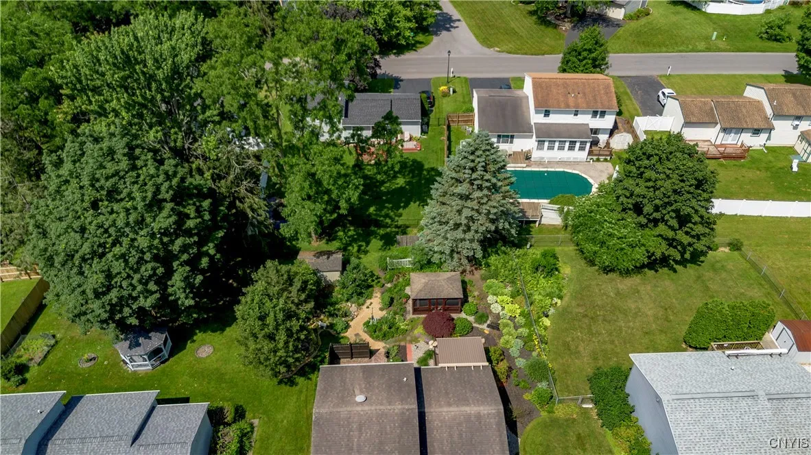 8424 Sextant Drive, Clay, New York 13027, Clay, New York 13027, 3 Bedrooms Bedrooms, 7 Rooms Rooms,1 BathroomBathrooms,Residential,For Sale,8424 Sextant Drive, Clay, New York 13027,S1613903