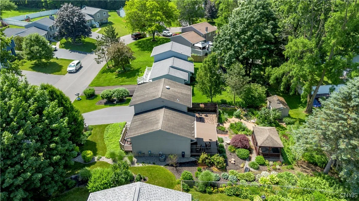 8424 Sextant Drive, Clay, New York 13027, Clay, New York 13027, 3 Bedrooms Bedrooms, 7 Rooms Rooms,1 BathroomBathrooms,Residential,For Sale,8424 Sextant Drive, Clay, New York 13027,S1613903