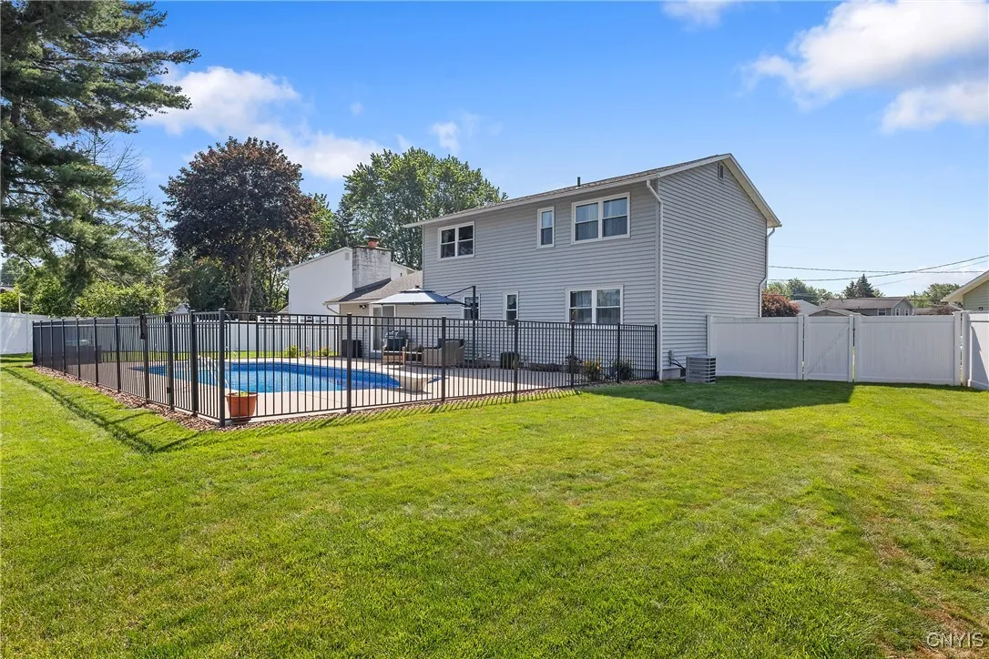4330 Millwood Circle, Clay, New York 13090, Clay, New York 13090, 4 Bedrooms Bedrooms, 11 Rooms Rooms,2 BathroomsBathrooms,Residential,Closed,4330 Millwood Circle, Clay, New York 13090,0,S1616287