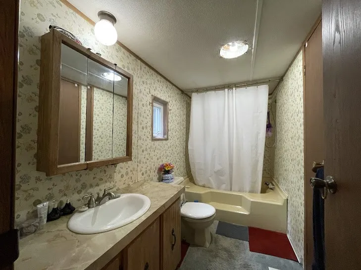 22869 And 22871 State Highway 23, Harpersfield, Ne, Harpersfield, New York 13786, 3 Bedrooms Bedrooms, 6 Rooms Rooms,2 BathroomsBathrooms,Residential,For Sale,22869 And 22871 State Highway 23, Harpersfield, Ne,R1617373