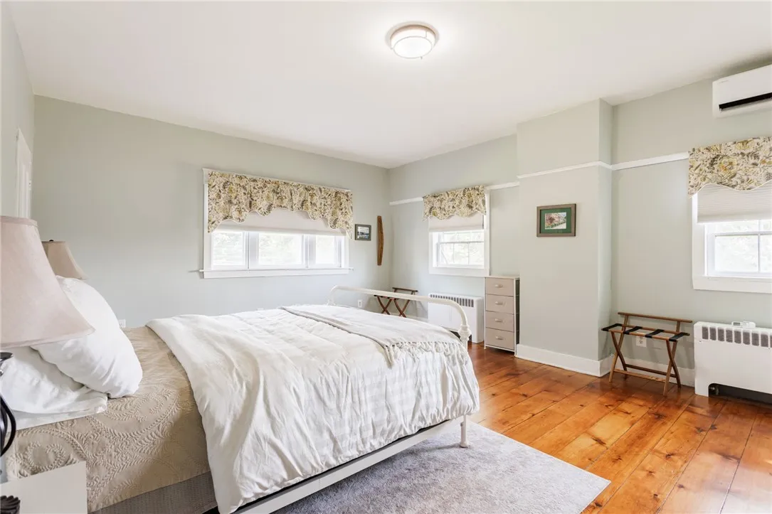 53 East Bayard Street, Seneca Falls, New York 1314, Seneca Falls, New York 13148, 4 Bedrooms Bedrooms, ,3 BathroomsBathrooms,Residential,For Sale,53 East Bayard Street, Seneca Falls, New York 1314,R1617651