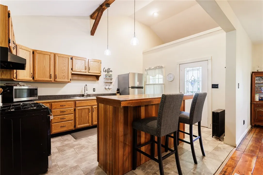 53 East Bayard Street, Seneca Falls, New York 1314, Seneca Falls, New York 13148, 4 Bedrooms Bedrooms, ,3 BathroomsBathrooms,Residential,For Sale,53 East Bayard Street, Seneca Falls, New York 1314,R1617651
