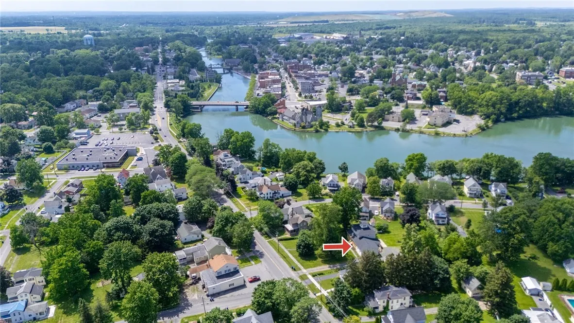 53 East Bayard Street, Seneca Falls, New York 1314, Seneca Falls, New York 13148, 4 Bedrooms Bedrooms, ,3 BathroomsBathrooms,Residential,For Sale,53 East Bayard Street, Seneca Falls, New York 1314,R1617651
