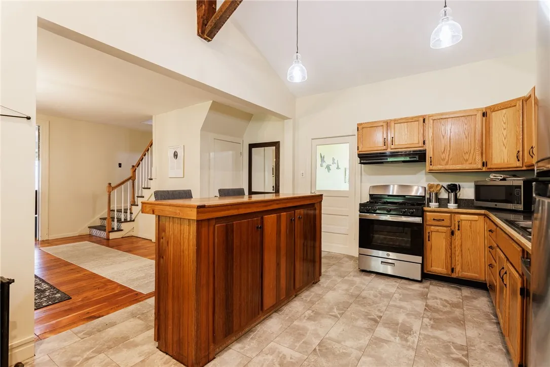 53 East Bayard Street, Seneca Falls, New York 1314, Seneca Falls, New York 13148, 4 Bedrooms Bedrooms, ,3 BathroomsBathrooms,Residential,For Sale,53 East Bayard Street, Seneca Falls, New York 1314,R1617651