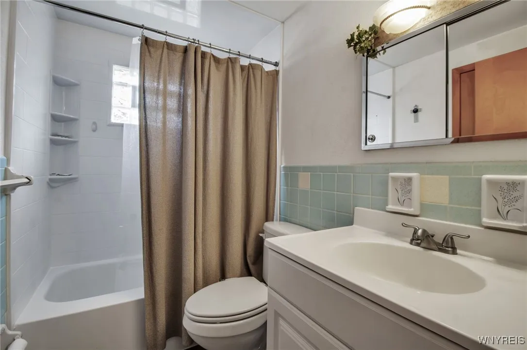 FULL BATH with NEW BATHFITTER!