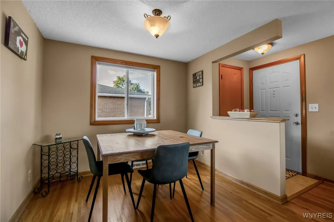 47 Fairelm Lane, Cheektowaga, New York 14227, Cheektowaga, New York 14227, 3 Bedrooms Bedrooms, 5 Rooms Rooms,1 BathroomBathrooms,Residential,Closed,47 Fairelm Lane, Cheektowaga, New York 14227,0,B1616485