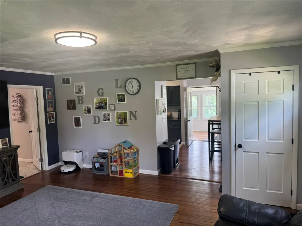 504 Whites Hill Road, Guilford, New York 13780, Guilford, New York 13780, 2 Bedrooms Bedrooms, 6 Rooms Rooms,2 BathroomsBathrooms,Residential,Closed,504 Whites Hill Road, Guilford, New York 13780,0,R1617573