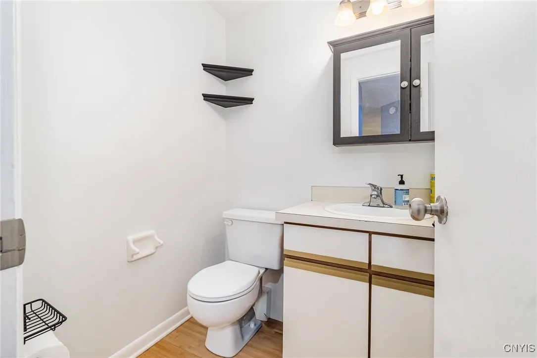 189 Lookout Circle, Camillus, New York 13209, Camillus, New York 13209, 2 Bedrooms Bedrooms, 7 Rooms Rooms,1 BathroomBathrooms,Residential,Closed,189 Lookout Circle, Camillus, New York 13209,0,S1617830