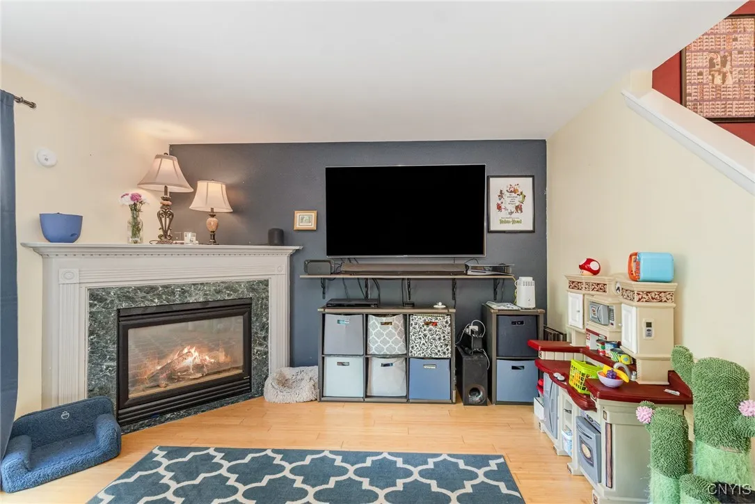 189 Lookout Circle, Camillus, New York 13209, Camillus, New York 13209, 2 Bedrooms Bedrooms, 7 Rooms Rooms,1 BathroomBathrooms,Residential,Closed,189 Lookout Circle, Camillus, New York 13209,0,S1617830