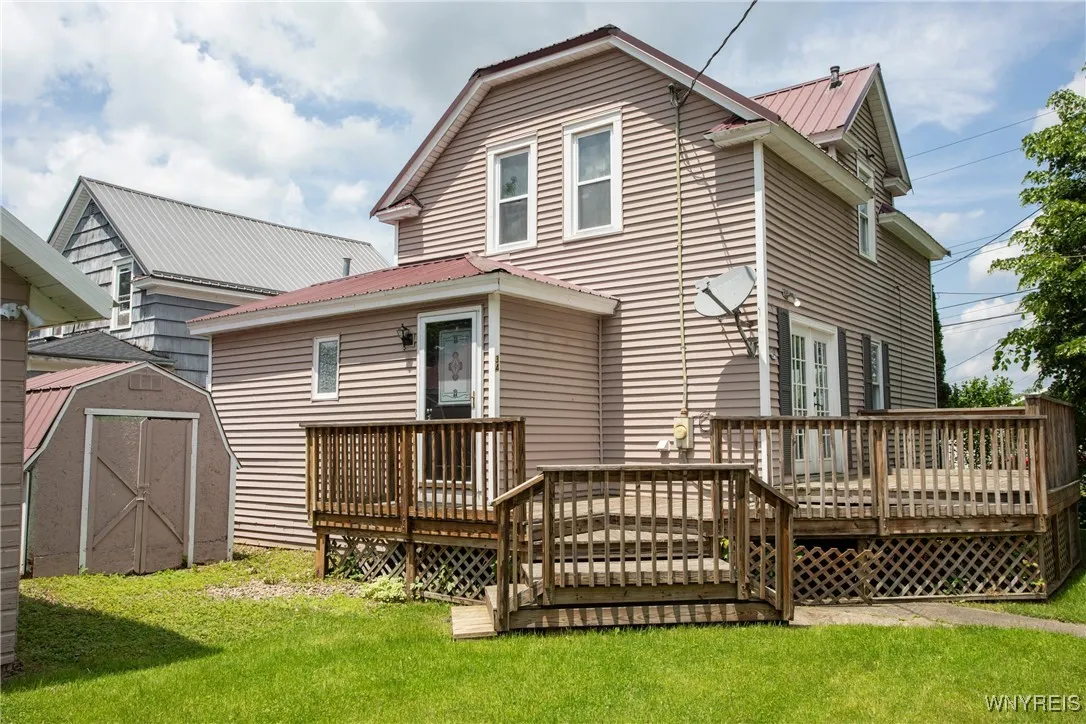 34 Church Street, Franklinville, New York 14737, Franklinville, New York 14737, 3 Bedrooms Bedrooms, 8 Rooms Rooms,1 BathroomBathrooms,Residential,Closed,34 Church Street, Franklinville, New York 14737,0,B1616784