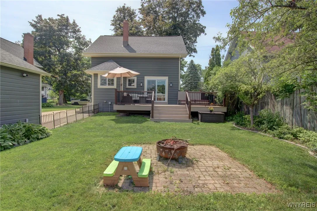 100 Sycamore Street, Aurora, New York 14052, Aurora, New York 14052, 3 Bedrooms Bedrooms, 6 Rooms Rooms,1 BathroomBathrooms,Residential,Closed,100 Sycamore Street, Aurora, New York 14052,0,B1614044