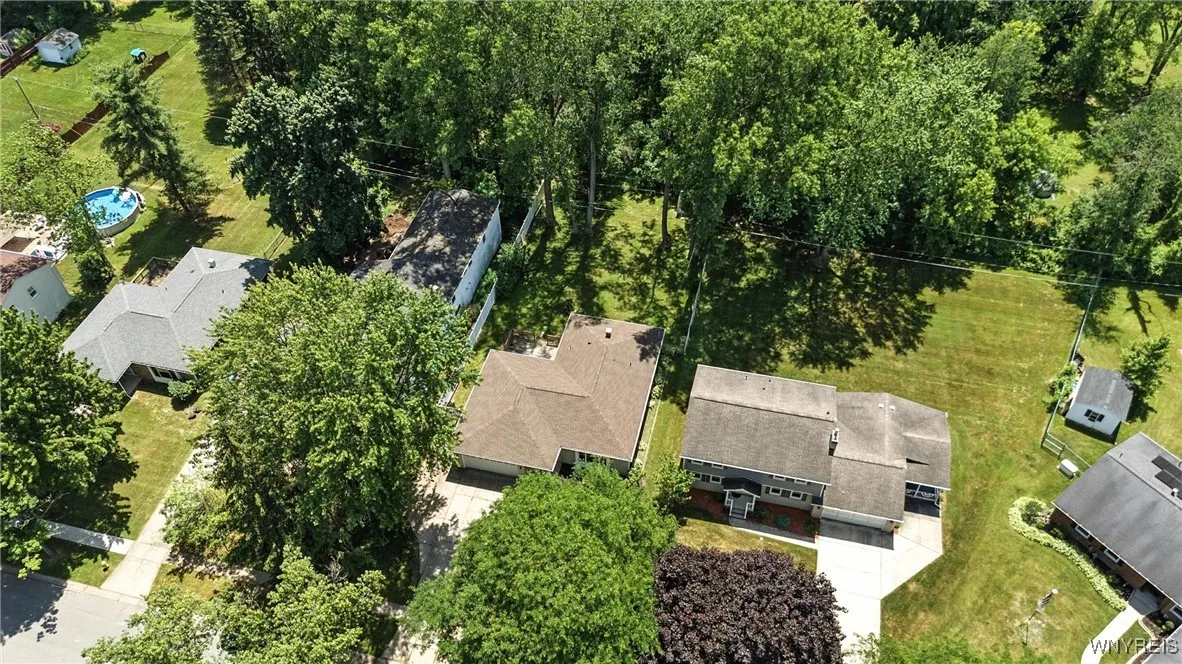 53 Christine Drive, Amherst, New York 14228, Amherst, New York 14228, 3 Bedrooms Bedrooms, 8 Rooms Rooms,2 BathroomsBathrooms,Residential,Closed,53 Christine Drive, Amherst, New York 14228,0,B1617495