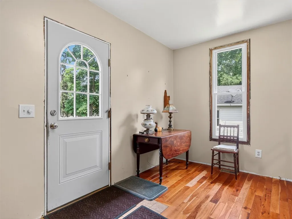 24 Ontario Street, Mendon, New York 14472, Mendon, New York 14472, 3 Bedrooms Bedrooms, 8 Rooms Rooms,1 BathroomBathrooms,Residential,Closed,24 Ontario Street, Mendon, New York 14472,0,R1617666