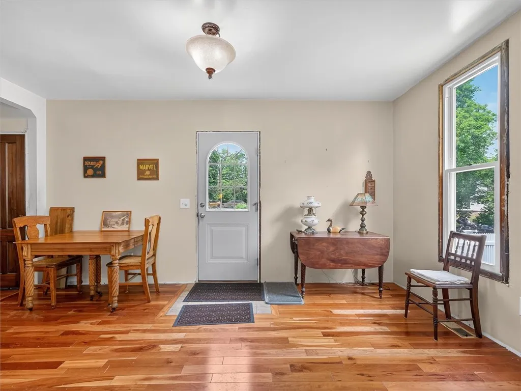 24 Ontario Street, Mendon, New York 14472, Mendon, New York 14472, 3 Bedrooms Bedrooms, 8 Rooms Rooms,1 BathroomBathrooms,Residential,Closed,24 Ontario Street, Mendon, New York 14472,0,R1617666