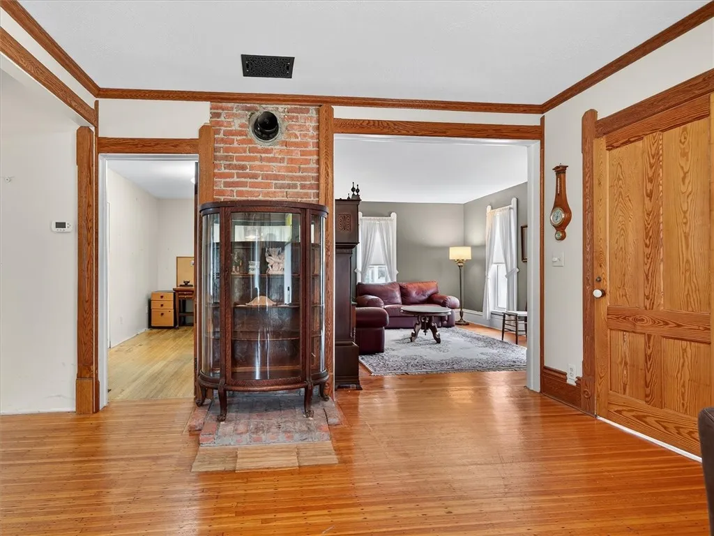 24 Ontario Street, Mendon, New York 14472, Mendon, New York 14472, 3 Bedrooms Bedrooms, 8 Rooms Rooms,1 BathroomBathrooms,Residential,Closed,24 Ontario Street, Mendon, New York 14472,0,R1617666