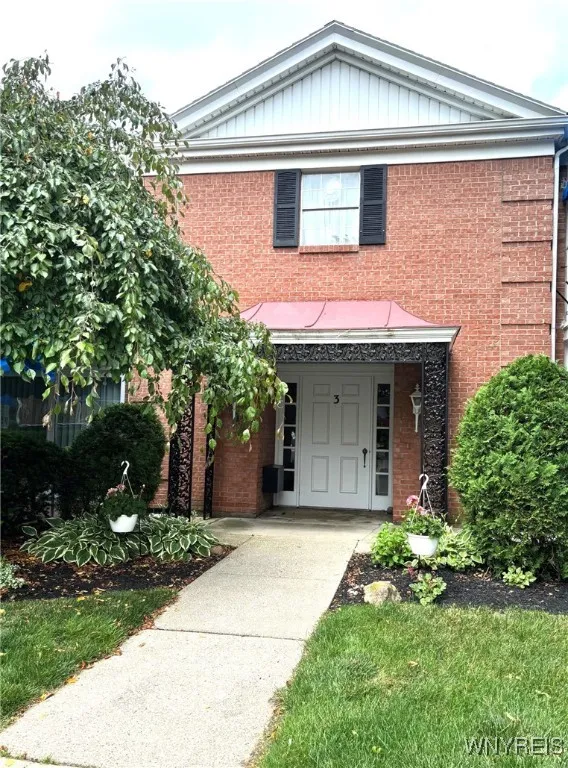 3 Homer Lane B, Amherst, New York 14221, Amherst, New York 14221, 3 Bedrooms Bedrooms, 7 Rooms Rooms,2 BathroomsBathrooms,Residential,For Sale,3 Homer Lane B, Amherst, New York 14221,B1617999