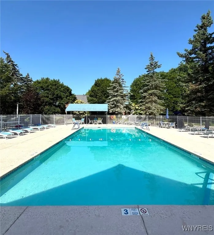 3 Homer Lane B, Amherst, New York 14221, Amherst, New York 14221, 3 Bedrooms Bedrooms, 7 Rooms Rooms,2 BathroomsBathrooms,Residential,For Sale,3 Homer Lane B, Amherst, New York 14221,B1617999