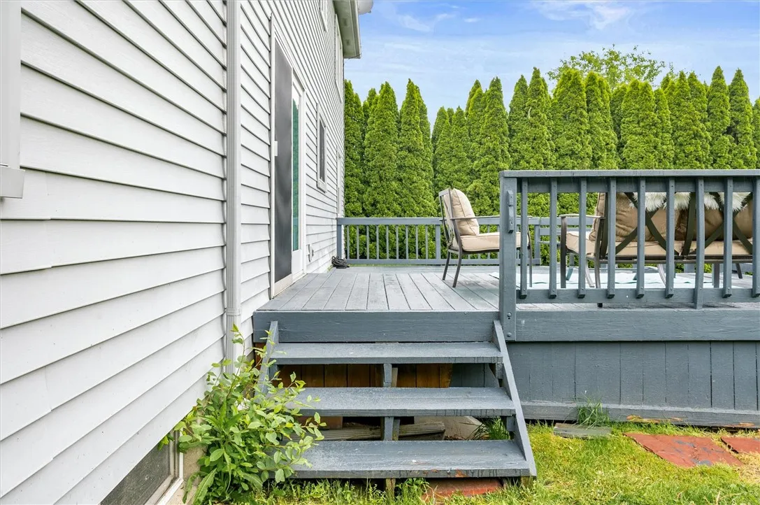 73 Hazel Bark Run, Gates, New York 14606, Gates, New York 14606, 3 Bedrooms Bedrooms, 9 Rooms Rooms,2 BathroomsBathrooms,Residential,For Sale,73 Hazel Bark Run, Gates, New York 14606,0,R1618057