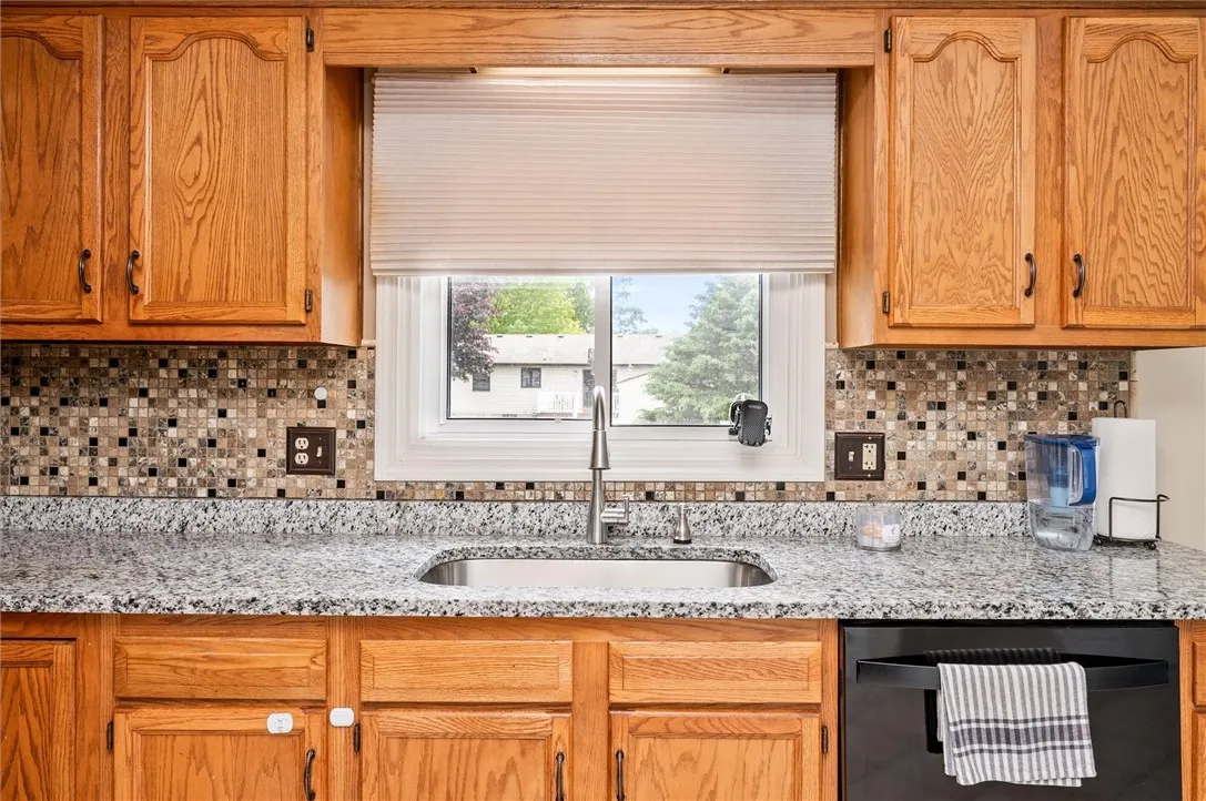 73 Hazel Bark Run, Gates, New York 14606, Gates, New York 14606, 3 Bedrooms Bedrooms, 9 Rooms Rooms,2 BathroomsBathrooms,Residential,For Sale,73 Hazel Bark Run, Gates, New York 14606,0,R1618057