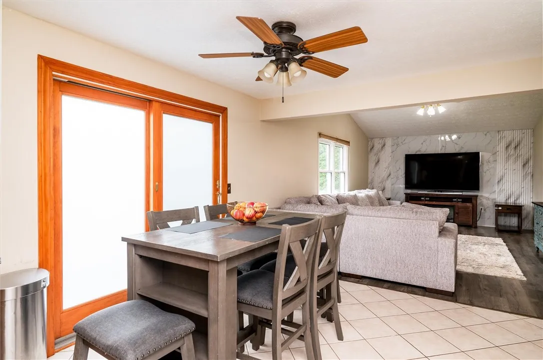 73 Hazel Bark Run, Gates, New York 14606, Gates, New York 14606, 3 Bedrooms Bedrooms, 9 Rooms Rooms,2 BathroomsBathrooms,Residential,For Sale,73 Hazel Bark Run, Gates, New York 14606,0,R1618057