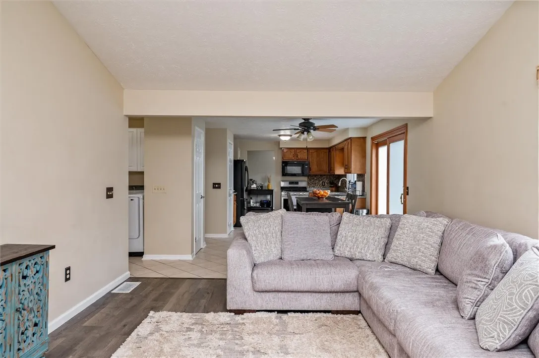 73 Hazel Bark Run, Gates, New York 14606, Gates, New York 14606, 3 Bedrooms Bedrooms, 9 Rooms Rooms,2 BathroomsBathrooms,Residential,For Sale,73 Hazel Bark Run, Gates, New York 14606,0,R1618057