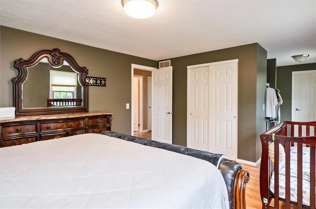 73 Hazel Bark Run, Gates, New York 14606, Gates, New York 14606, 3 Bedrooms Bedrooms, 9 Rooms Rooms,2 BathroomsBathrooms,Residential,For Sale,73 Hazel Bark Run, Gates, New York 14606,0,R1618057