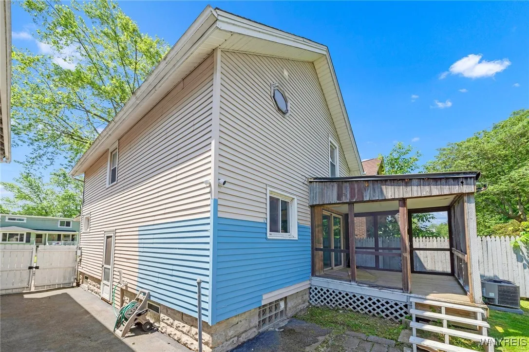 112 Amber Street, Buffalo, New York 14220, Buffalo, New York 14220, 3 Bedrooms Bedrooms, 5 Rooms Rooms,1 BathroomBathrooms,Residential,Closed,112 Amber Street, Buffalo, New York 14220,0,B1617981