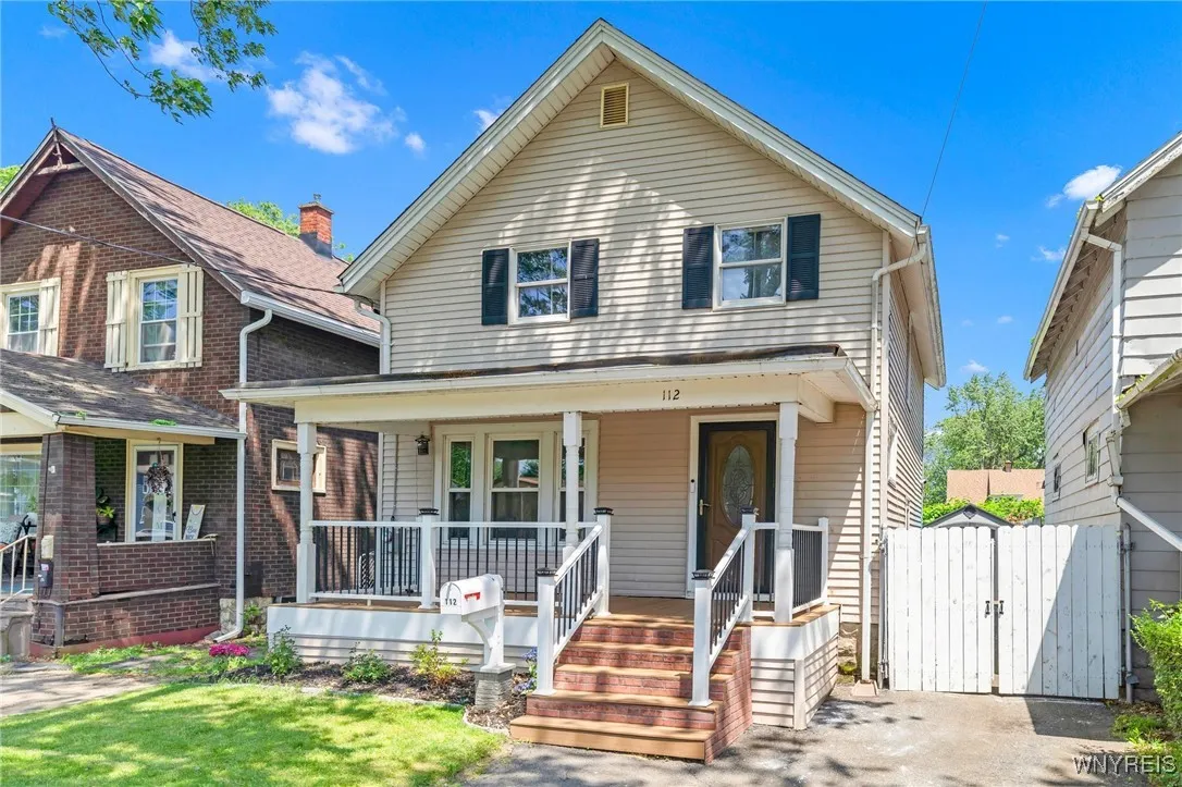 112 Amber Street, Buffalo, New York 14220, Buffalo, New York 14220, 3 Bedrooms Bedrooms, 5 Rooms Rooms,1 BathroomBathrooms,Residential,Closed,112 Amber Street, Buffalo, New York 14220,0,B1617981