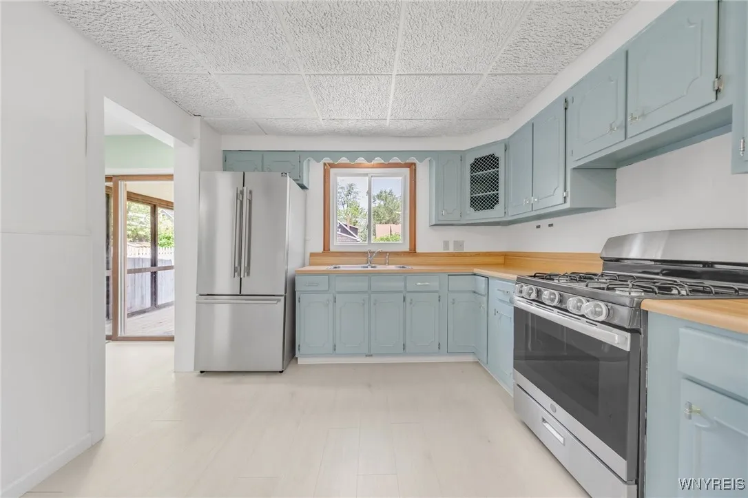 112 Amber Street, Buffalo, New York 14220, Buffalo, New York 14220, 3 Bedrooms Bedrooms, 5 Rooms Rooms,1 BathroomBathrooms,Residential,Closed,112 Amber Street, Buffalo, New York 14220,0,B1617981