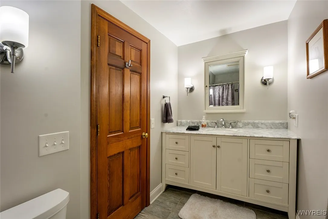30 Hastings Drive, Orchard Park, New York 14127, Orchard Park, New York 14127, 3 Bedrooms Bedrooms, 7 Rooms Rooms,2 BathroomsBathrooms,Residential,For Sale,30 Hastings Drive, Orchard Park, New York 14127,0,B1617979