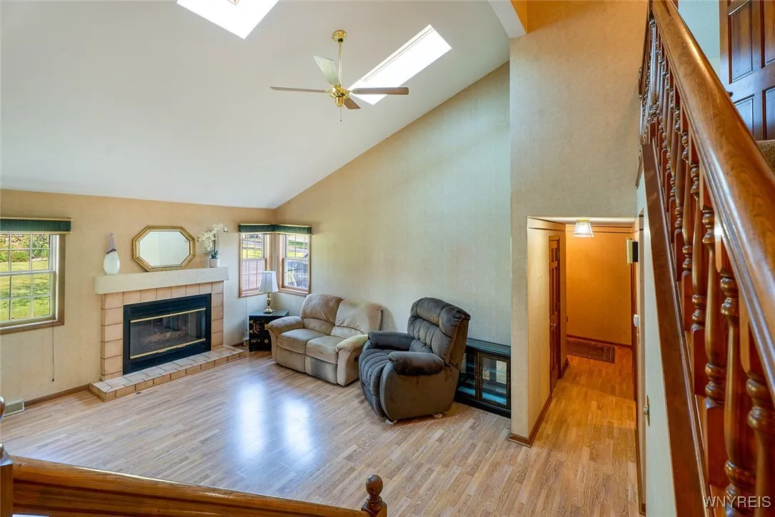 30 Hastings Drive, Orchard Park, New York 14127, Orchard Park, New York 14127, 3 Bedrooms Bedrooms, 7 Rooms Rooms,2 BathroomsBathrooms,Residential,For Sale,30 Hastings Drive, Orchard Park, New York 14127,0,B1617979