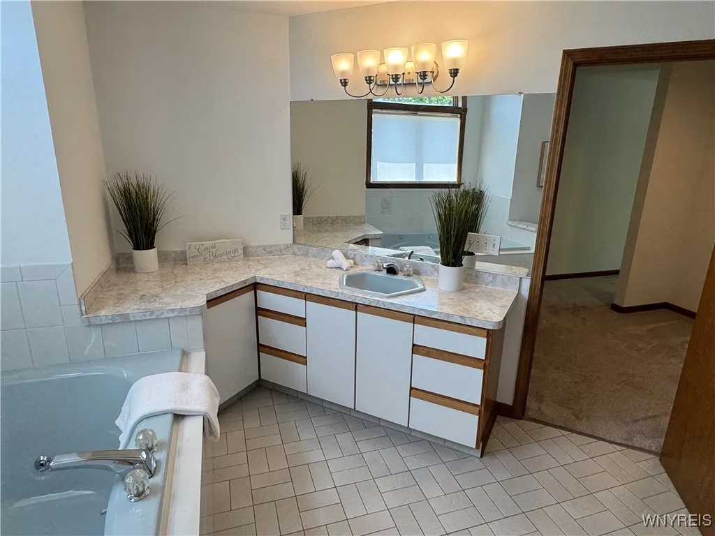 1492 North Creek Road, Hamburg, New York 14085, Hamburg, New York 14085, 3 Bedrooms Bedrooms, 9 Rooms Rooms,2 BathroomsBathrooms,Residential,Closed,1492 North Creek Road, Hamburg, New York 14085,0,B1617931