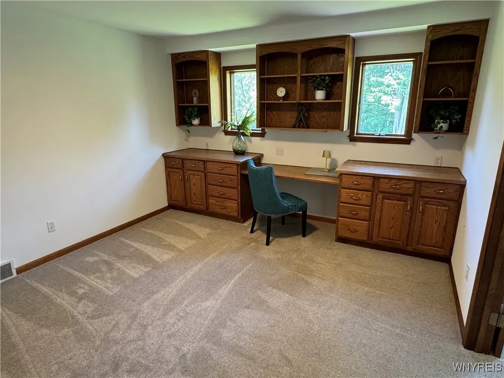 1492 North Creek Road, Hamburg, New York 14085, Hamburg, New York 14085, 3 Bedrooms Bedrooms, 9 Rooms Rooms,2 BathroomsBathrooms,Residential,Closed,1492 North Creek Road, Hamburg, New York 14085,0,B1617931