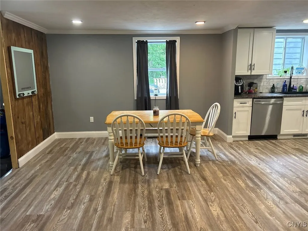 2410 County Route 6, Volney, New York 13069, Volney, New York 13069, 3 Bedrooms Bedrooms, 9 Rooms Rooms,2 BathroomsBathrooms,Residential,For Sale,2410 County Route 6, Volney, New York 13069,S1618137