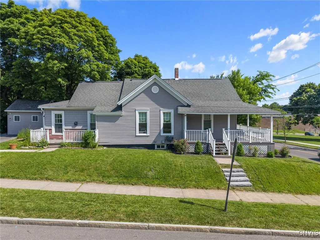 1710 South Geddes Street, Syracuse, New York 13207, Syracuse, New York 13207, 2 Bedrooms Bedrooms, 7 Rooms Rooms,1 BathroomBathrooms,Residential,Closed,1710 South Geddes Street, Syracuse, New York 13207,S1618123