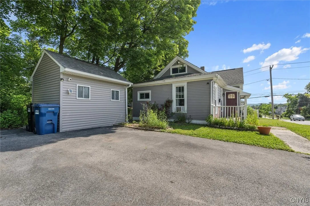1710 South Geddes Street, Syracuse, New York 13207, Syracuse, New York 13207, 2 Bedrooms Bedrooms, 7 Rooms Rooms,1 BathroomBathrooms,Residential,Closed,1710 South Geddes Street, Syracuse, New York 13207,S1618123