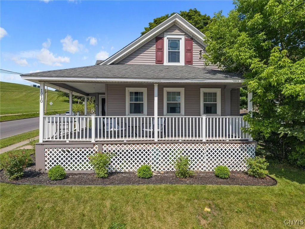 1710 South Geddes Street, Syracuse, New York 13207, Syracuse, New York 13207, 2 Bedrooms Bedrooms, 7 Rooms Rooms,1 BathroomBathrooms,Residential,Closed,1710 South Geddes Street, Syracuse, New York 13207,S1618123