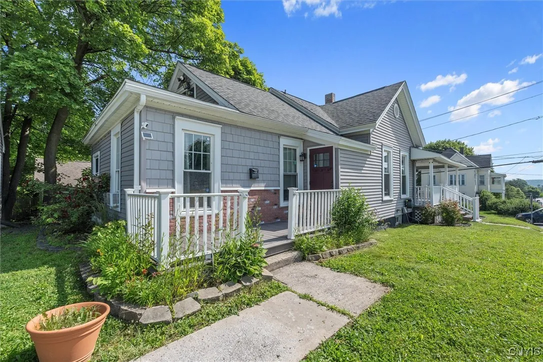 1710 South Geddes Street, Syracuse, New York 13207, Syracuse, New York 13207, 2 Bedrooms Bedrooms, 7 Rooms Rooms,1 BathroomBathrooms,Residential,Closed,1710 South Geddes Street, Syracuse, New York 13207,S1618123