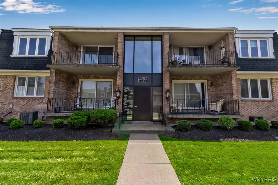 1419 North Forest Road 7, Amherst, New York 14221, Amherst, New York 14221, 2 Bedrooms Bedrooms, 5 Rooms Rooms,2 BathroomsBathrooms,Residential,Closed,1419 North Forest Road 7, Amherst, New York 14221,B1617508