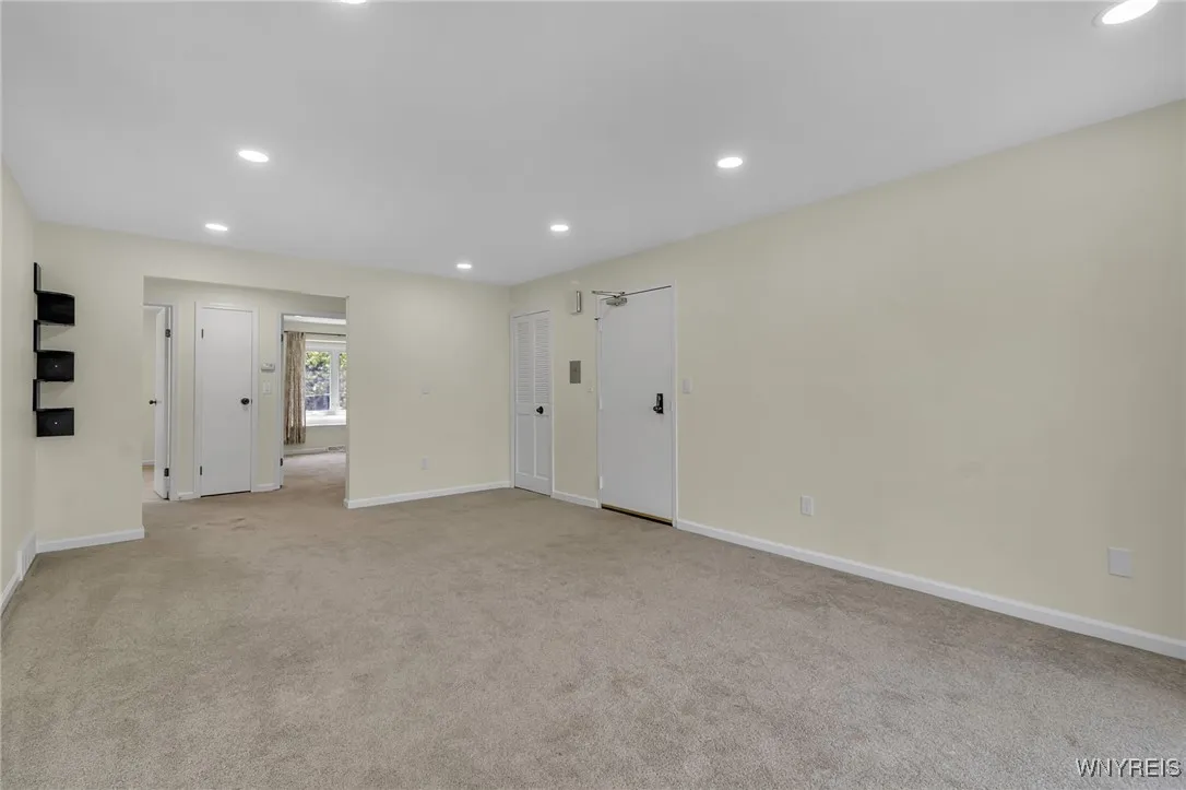 1419 North Forest Road 7, Amherst, New York 14221, Amherst, New York 14221, 2 Bedrooms Bedrooms, 5 Rooms Rooms,2 BathroomsBathrooms,Residential,Closed,1419 North Forest Road 7, Amherst, New York 14221,B1617508